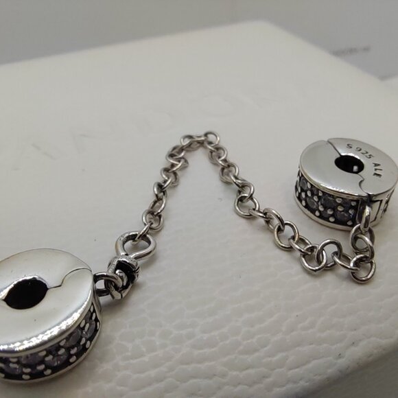 Pandora Pavé S925 Silver Safety Chain Charm - Picture 4 of 10